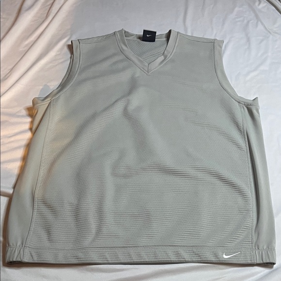 Nike Therma-Fit Textured Golf Vest - Picture 1 of 10